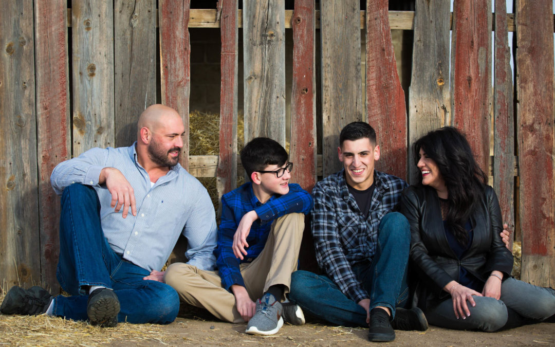 The Mancinis – Family Session at 17 Mile Farm Park